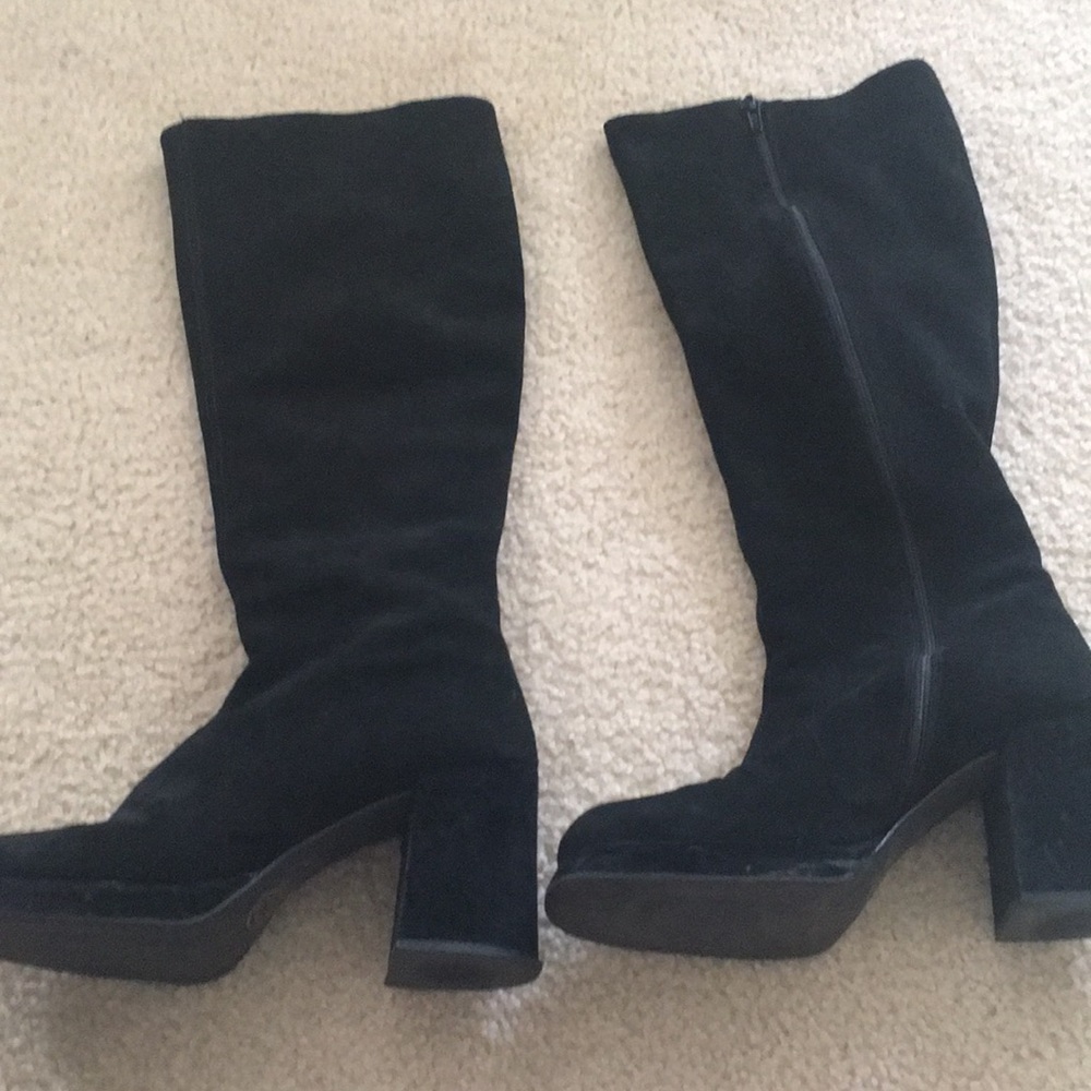 Ladies suede platform boots